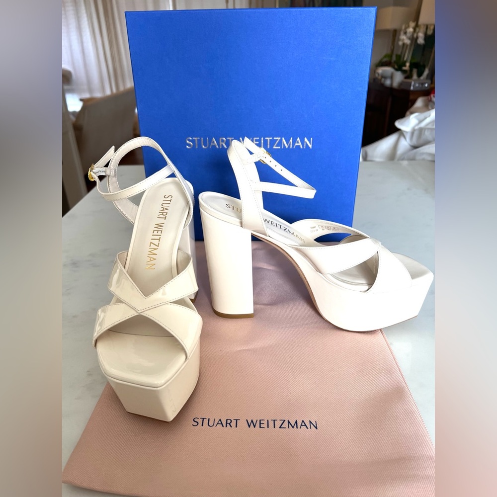 Stuart Weitzman Miami Square Platform Sandals in Seashell